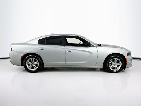 Used 2023 Dodge Charger SXT RWD image 4