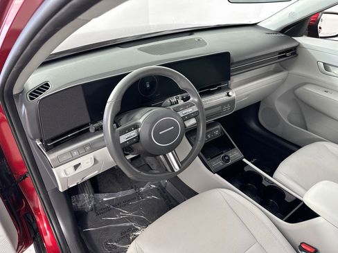 Used 2024 Hyundai Kona SEL w/ Convenience Package image 9