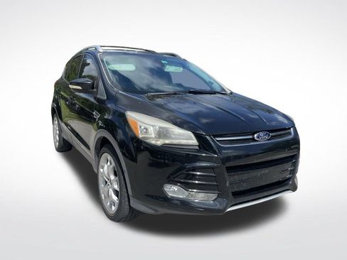 Used 2013 Ford Escape Titanium w/ Parking Technology Pkg FWD image 2