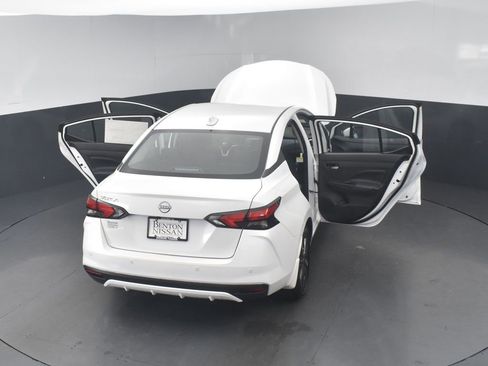 New 2025 Nissan Versa SV w/ Trunk Package image 23