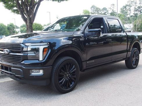 Certified 2025 Ford F150 Platinum w/ Equipment Group 702A High AWD/4WD image 3