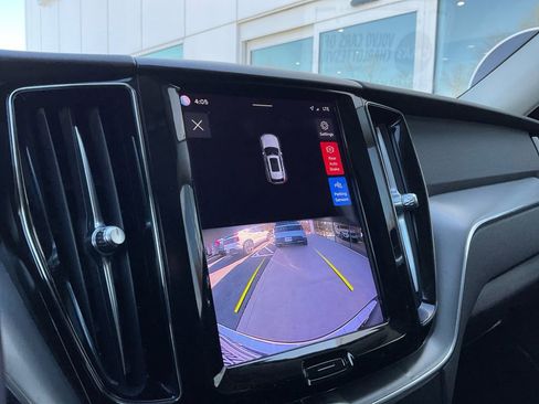 Certified 2023 Volvo XC60 B5 Core w/ Climate Package image 24