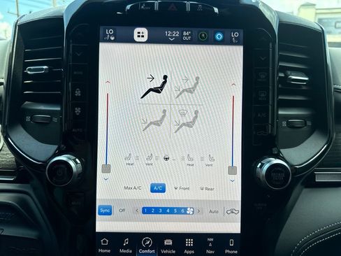 Used 2024 RAM 2500 Limited AWD/4WD image 35
