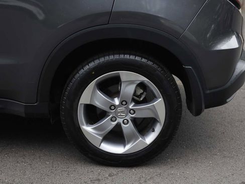 Used 2021 Honda HR-V LX image 12
