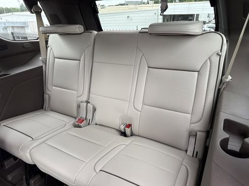 New 2026 GMC Yukon Denali w/ Denali Reserve Package AWD/4WD image 6