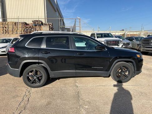 Used 2020 Jeep Cherokee Limited w/ Luxury Group image 6