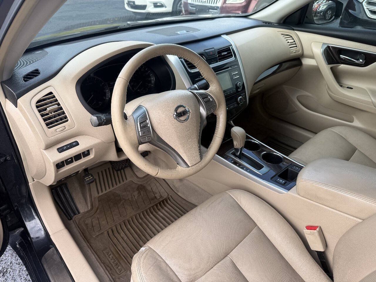 Used 2013 Nissan Altima 2.5 SL FWD image 17