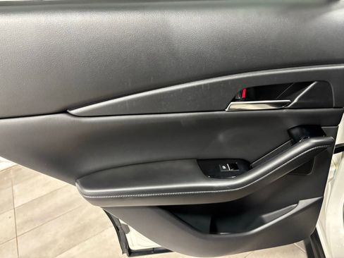 Certified 2025 MAZDA CX-30 AWD 2.5 S w/ Preferred Package image 17