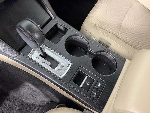 Used 2015 Subaru Outback 3.6R Limited w/ Popular Package #4 image 22