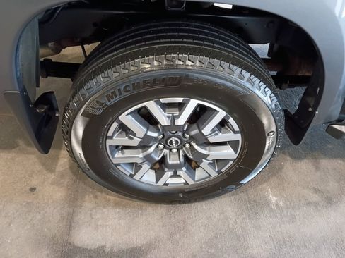 Used 2023 Nissan Frontier SV w/ SV Premium Package AWD/4WD image 23