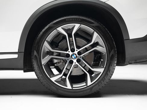 Used 2024 BMW X5 sDrive40i w/ Premium Package RWD image 21