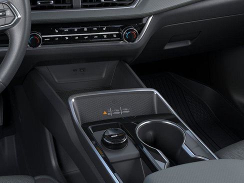 New 2026 Chevrolet Equinox LT w/ Convenience Package II FWD image 24