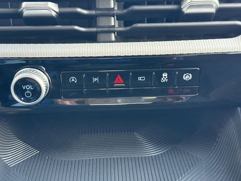 New 2026 Ford Explorer Active image 21