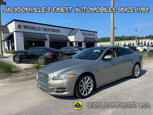 Used 2013 Jaguar XJ RWD image 1