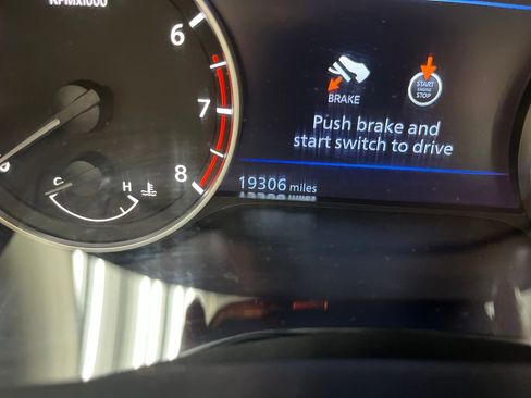 Used 2019 Nissan Altima 2.5 SV FWD image 11