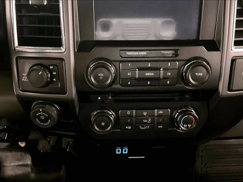 Used 2016 Ford F150 XLT w/ Equipment Group 302A Luxury AWD/4WD image 16