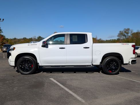 Used 2022 Chevrolet Silverado 1500 RST w/ Redline Edition AWD/4WD image 6