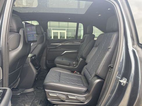 New 2026 Cadillac Escalade IQ Luxury 1 w/ LPO, Floor Liner Package AWD/4WD image 11
