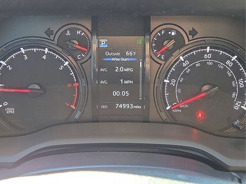 Used 2022 Toyota 4Runner SR5 RWD image 28
