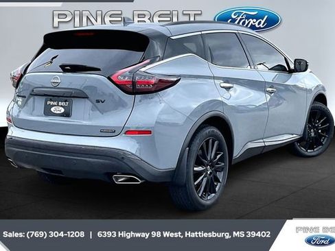 Used 2024 Nissan Murano SV w/ SV Midnight Edition Package image 11