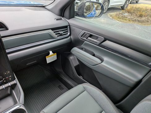 New 2026 GMC Terrain AT4 w/ LPO, Floor Liner Package AWD/4WD image 16