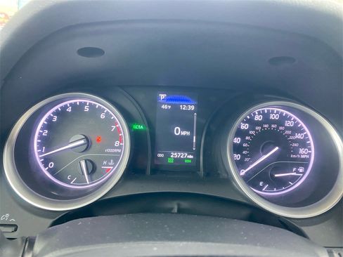 Used 2024 Toyota Camry LE w/ Convenience Package image 16