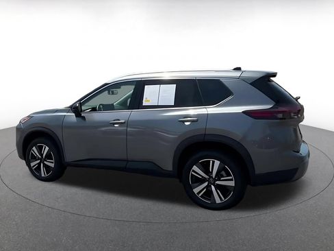 Used 2026 Nissan Rogue SL AWD/4WD image 9