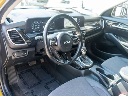 Used 2024 Kia Seltos S AWD/4WD image 15