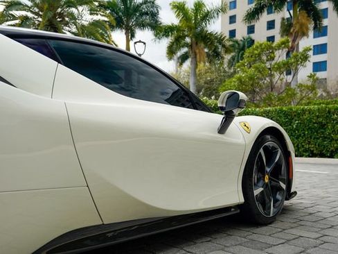 Used 2023 Ferrari SF90 Stradale AWD/4WD image 29