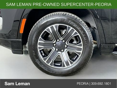 Used 2024 Jeep Wagoneer 4WD w/ Premium Group I image 33