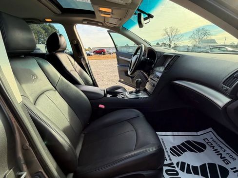 Used 2013 INFINITI G37 G37x Sedan 4D w/ Premium Pkg image 10