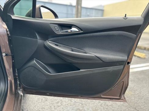 Used 2019 Chevrolet Cruze LS w/ LS Convenience Package FWD image 18