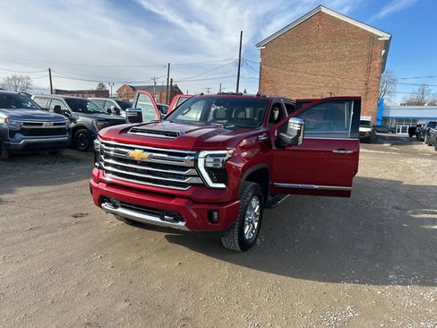 Used 2024 Chevrolet Silverado 3500 High Country w/ High Country Premium Package image 23