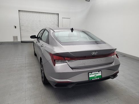 Used 2023 Hyundai Elantra SEL w/ Convenience Package FWD image 6
