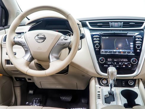 Used 2017 Nissan Murano SL w/ SL Technology Package FWD image 17