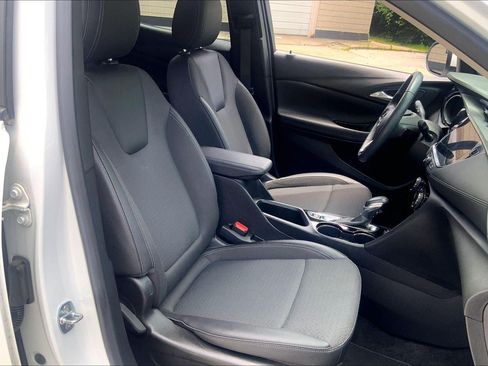 Used 2023 Buick Encore GX Preferred w/ Cold Weather Comfort Package FWD image 7