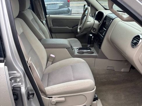 Used 2007 Ford Explorer XLT AWD/4WD image 15