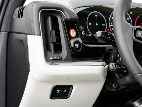 New 2026 Porsche Cayenne S AWD/4WD image 12