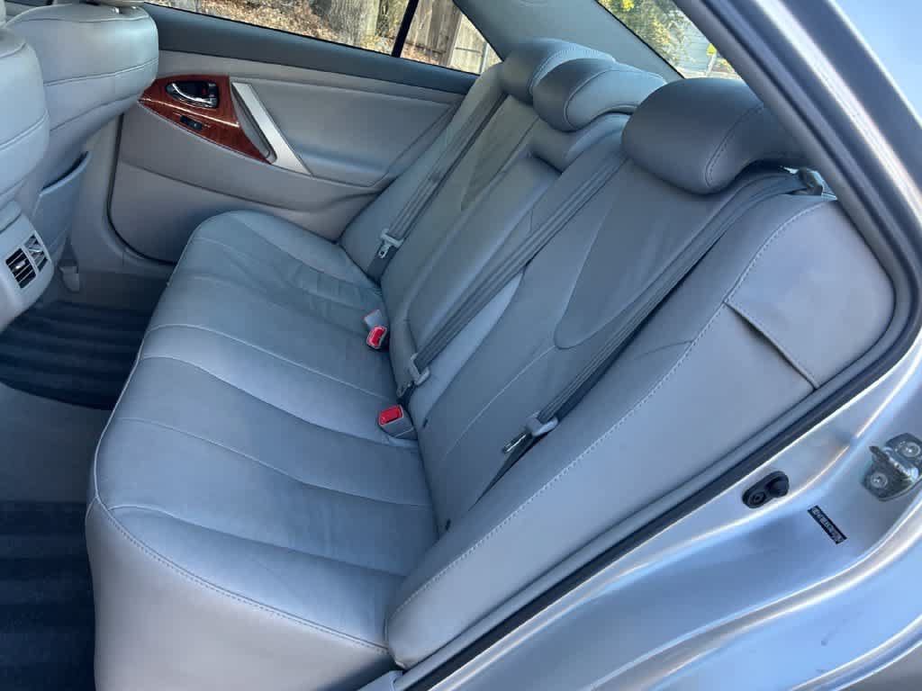 Used 2010 Toyota Camry Hybrid FWD image 14