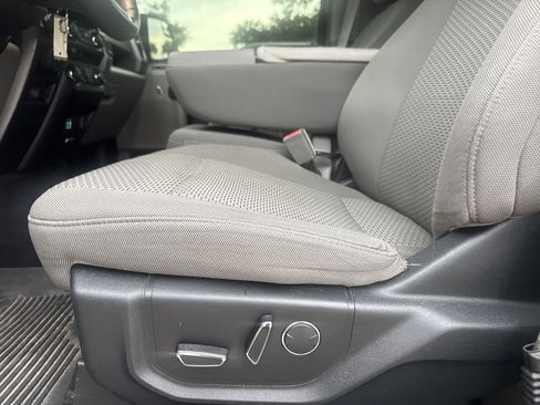 Used 2018 Ford F150 XLT w/ Equipment Group 302A Luxury AWD/4WD image 10