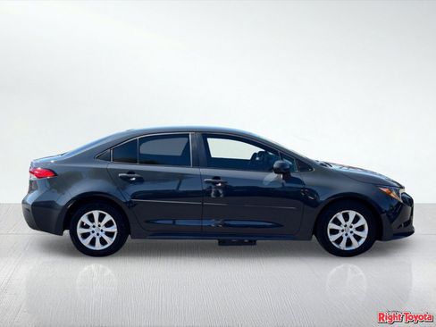 Certified 2025 Toyota Corolla LE FWD image 7