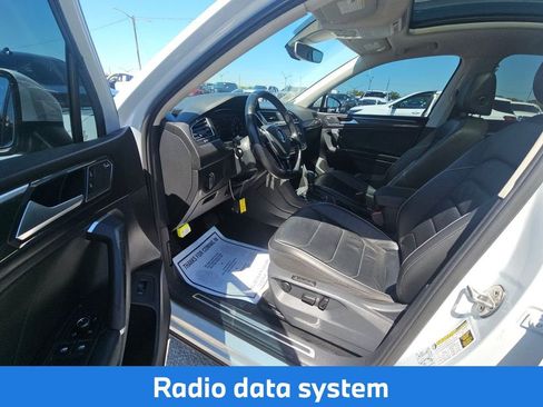 Used 2018 Volkswagen Tiguan SEL Premium image 8