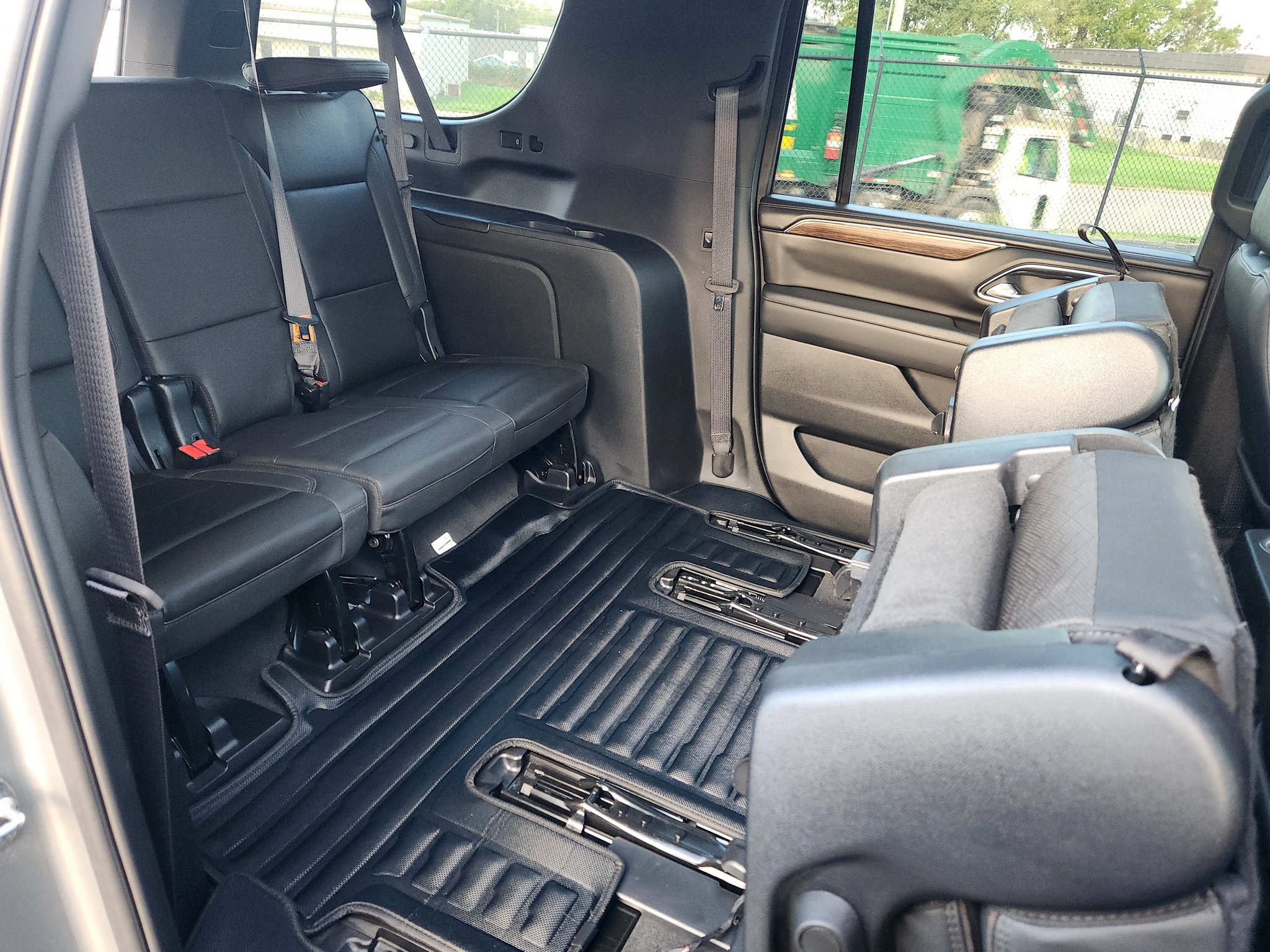 Used 2024 Chevrolet Suburban High Country AWD/4WD image 22