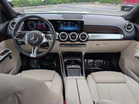 Certified 2026 Mercedes-Benz GLB 250 image 19