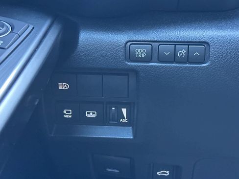 Used 2023 Lexus IS 500 image 30