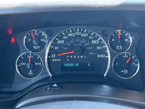 Used 2020 Chevrolet Express 2500 w/ Safety Package RWD image 32