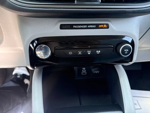 Used 2024 Ford Escape SE FWD image 59