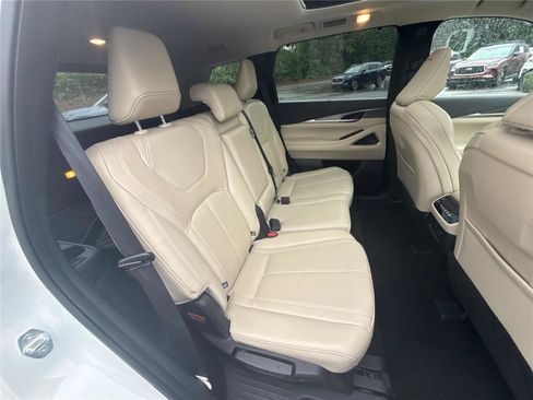 Used 2023 INFINITI QX60 Luxe w/ Performance Audio Package FWD image 31