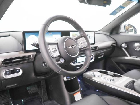 Used 2025 Genesis GV60 Advanced AWD/4WD image 26