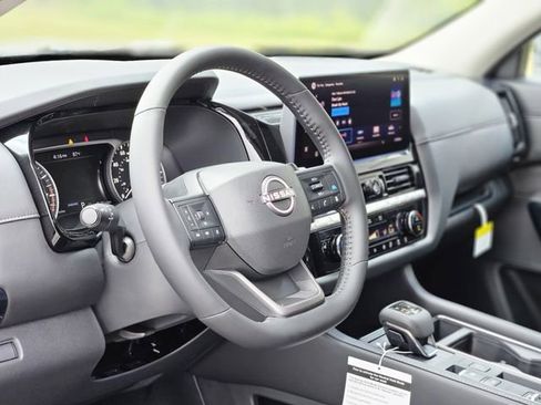 New 2026 Nissan Pathfinder SV FWD image 10